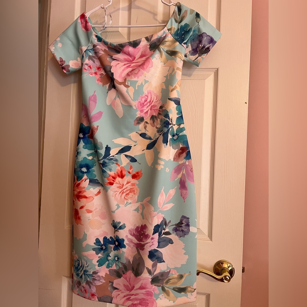 Calvin Klein Floral Off Shoulder Dress with sleeves.  Dress is slim Fitting.